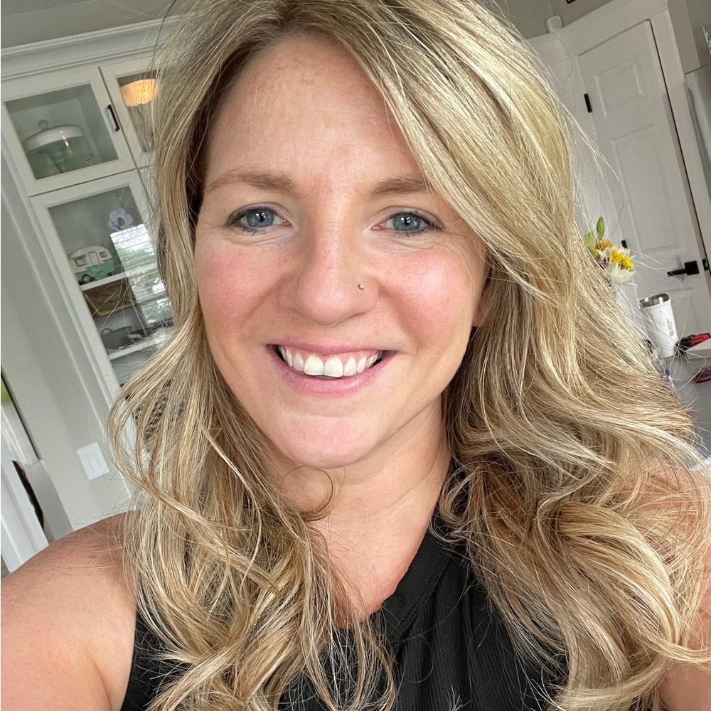 Meet your Posher, Kendra